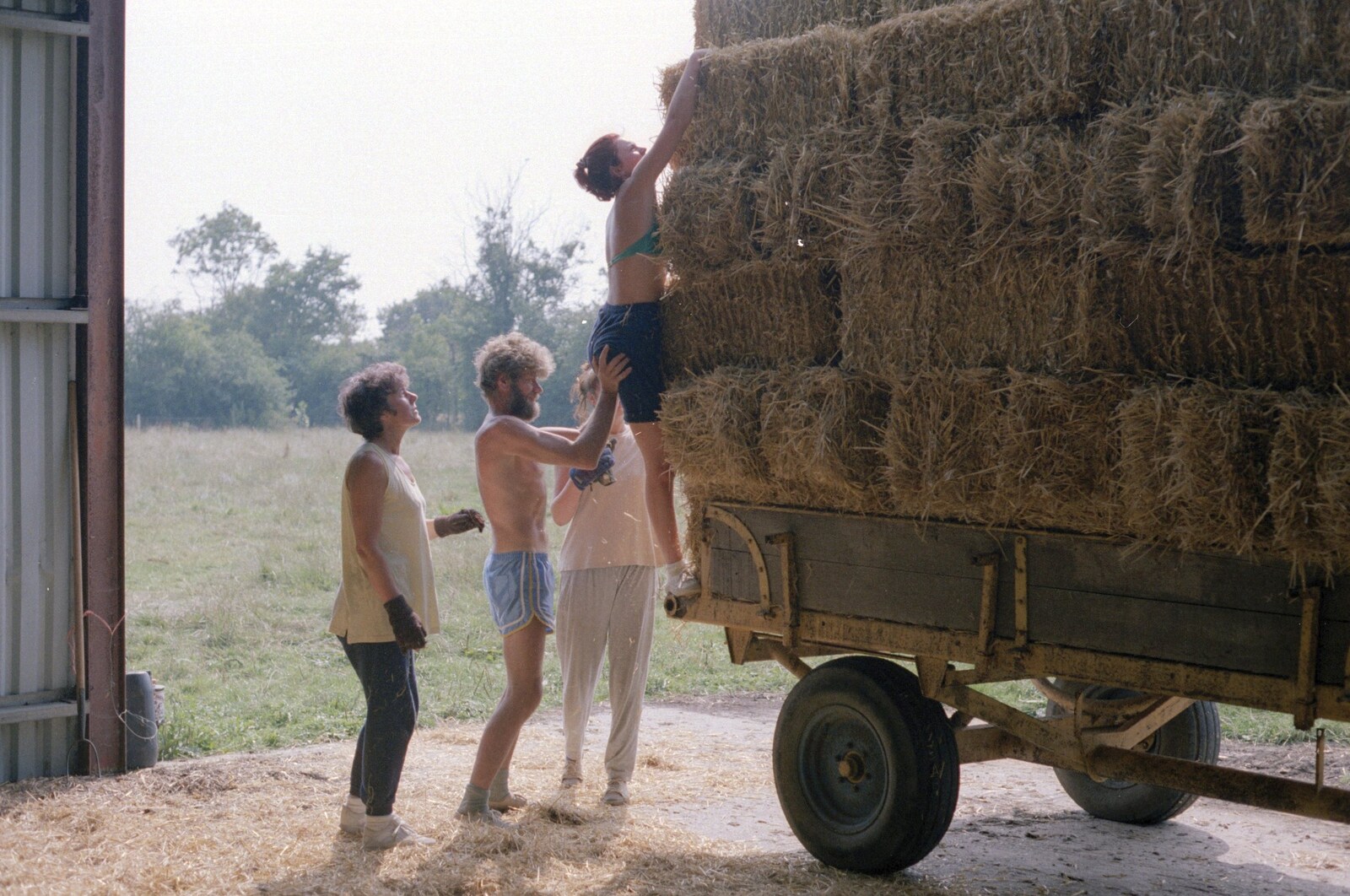 Working on the Harvest, Tibenham, Norfolk - 11th August 1992: Another climb to the top