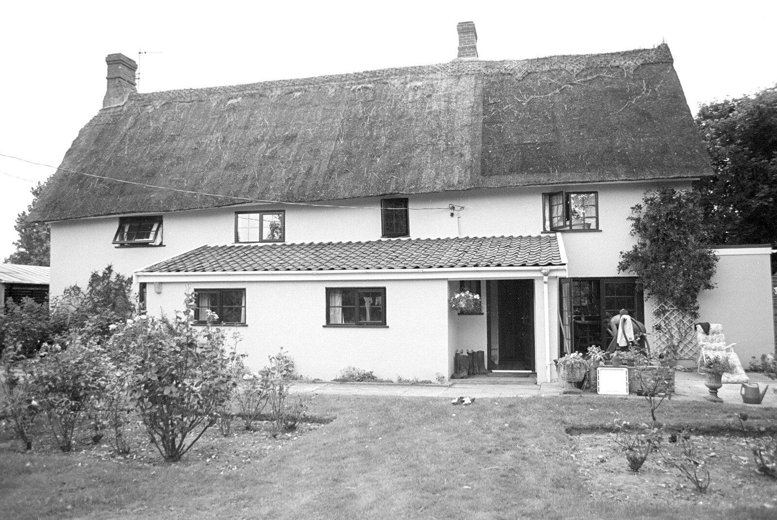 The Ogilsby farmhouse from Working on the Harvest, Tibenham, Norfolk - 11th August 1992