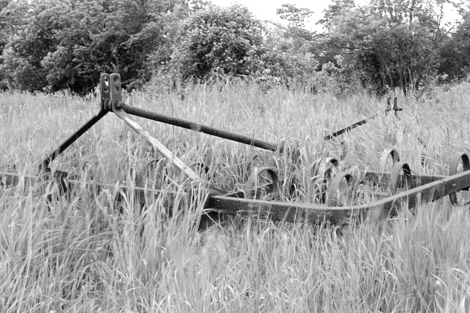 A rusting scarifier or something, from A Black and White Life in Concrete, Stuston, Suffolk - 3rd September 1992