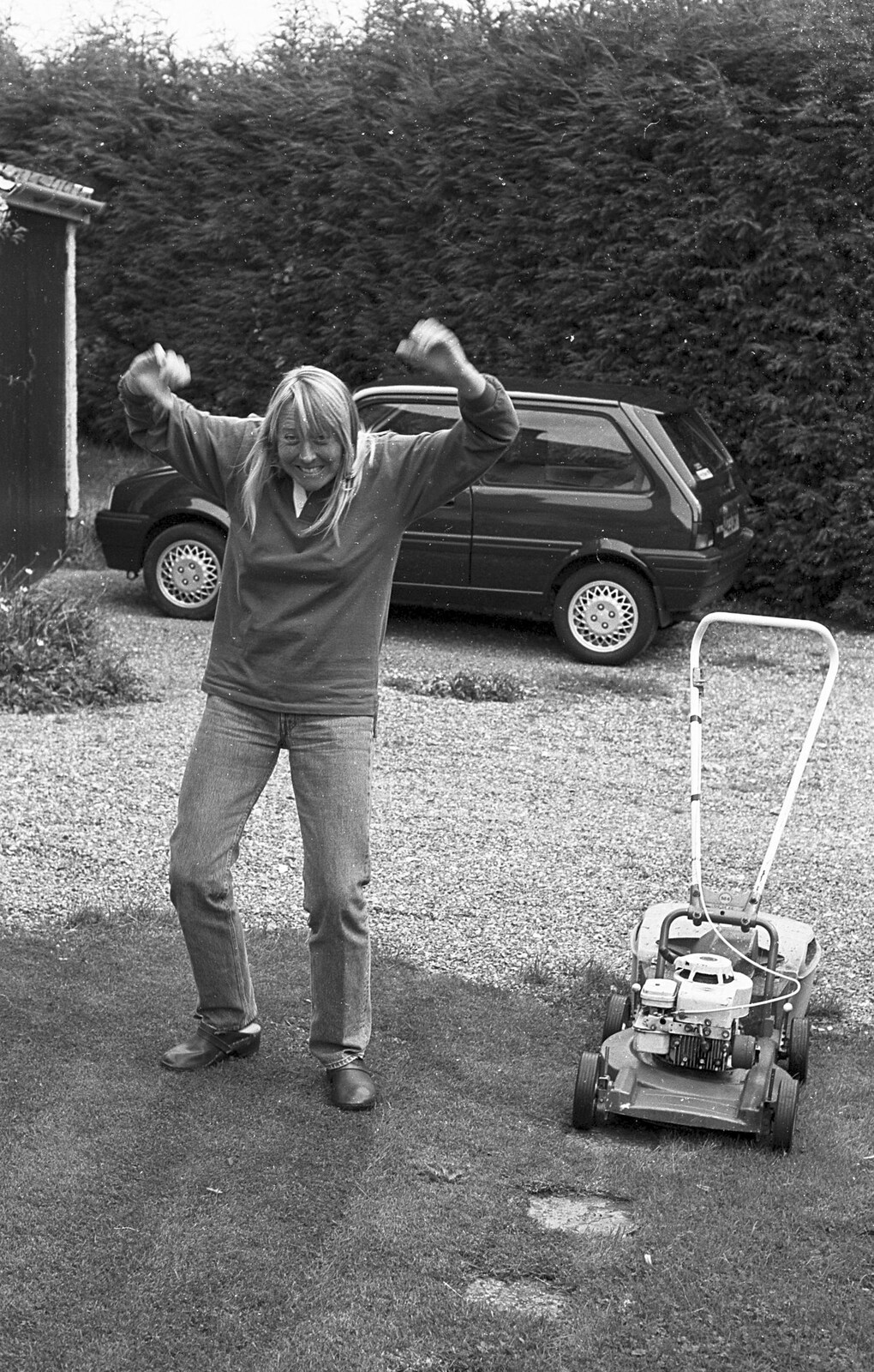 A Black and White Life in Concrete, Stuston, Suffolk - 3rd September 1992: Sue and a lawnmower