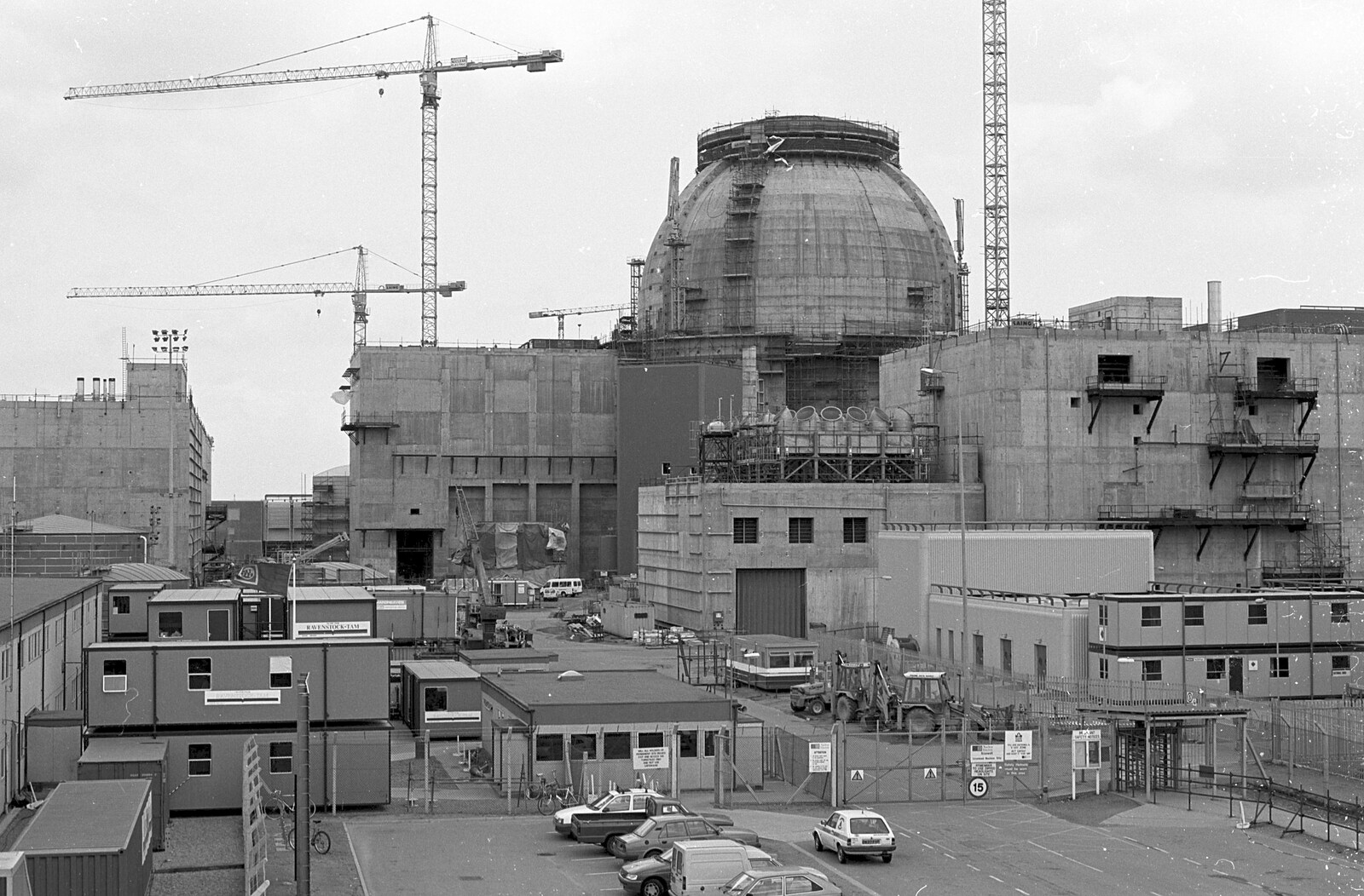 Blackshore Quay in Black and White, Southwold and Sizewell, Suffolk - 16th September 1992: Sizewell B's golf-ball reactor container