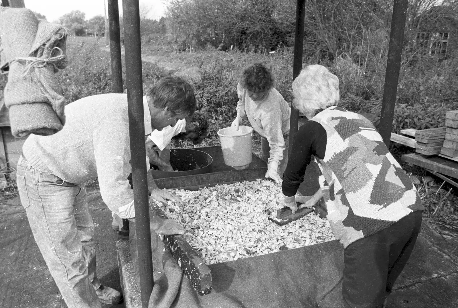 A cheese is made, from Cider Making in Black and White, Stuston, Suffolk - 11th October 1992