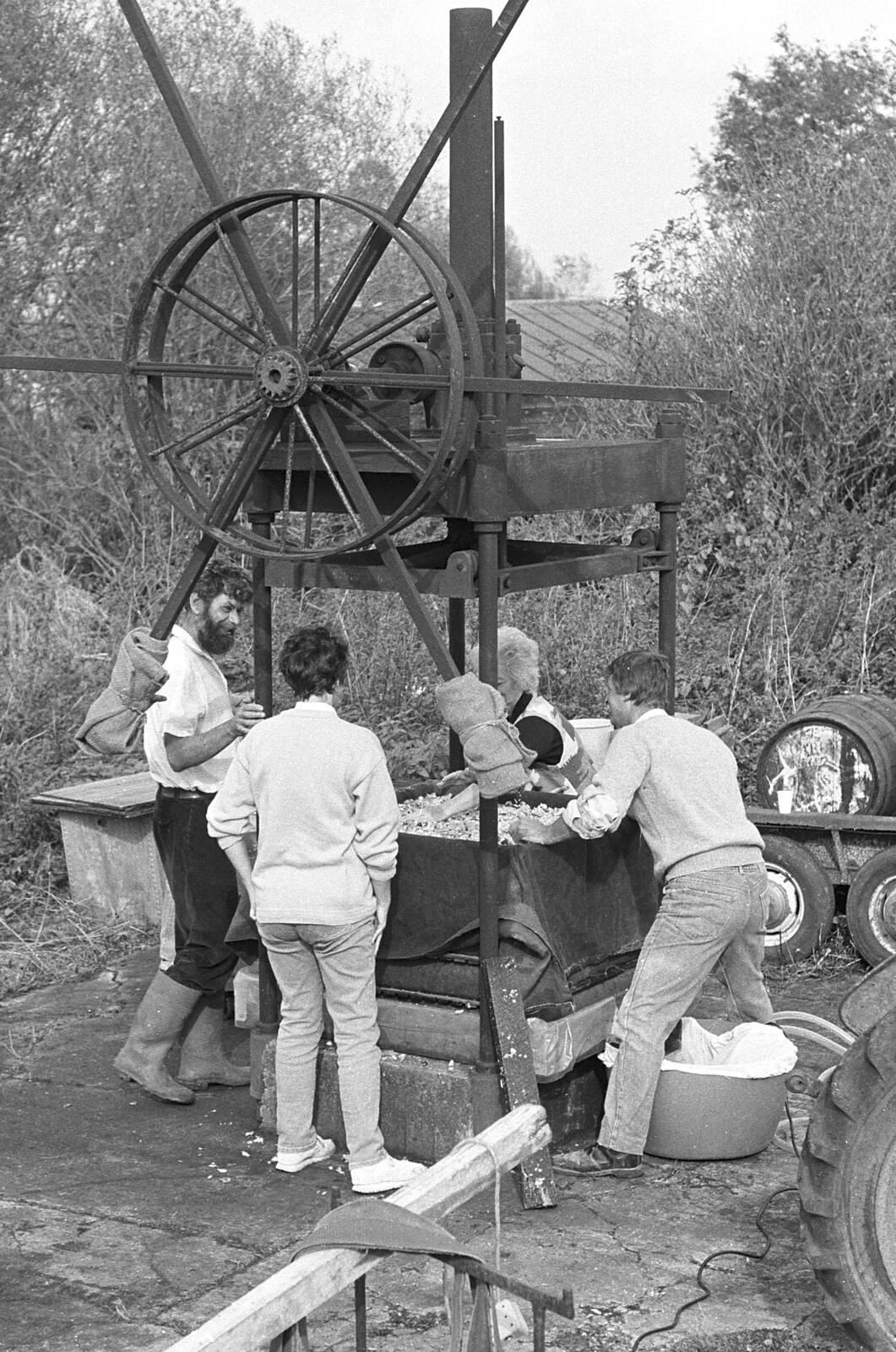 Activity around the press from Cider Making in Black and White, Stuston, Suffolk - 11th October 1992
