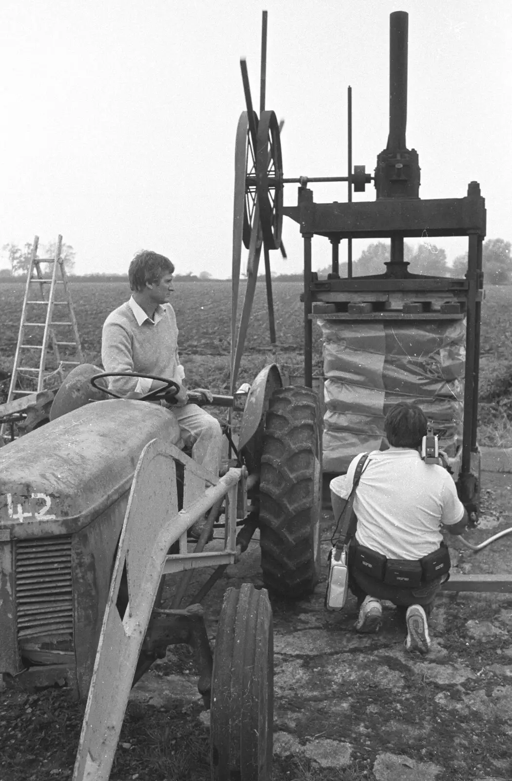 Winnie drives the press, from Cider Making in Black and White, Stuston, Suffolk - 11th October 1992