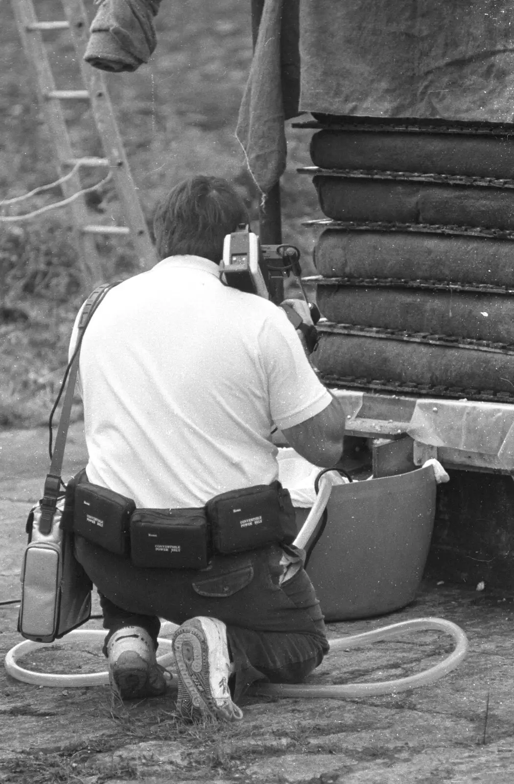 David Cork gets some close-up video, from Cider Making in Black and White, Stuston, Suffolk - 11th October 1992