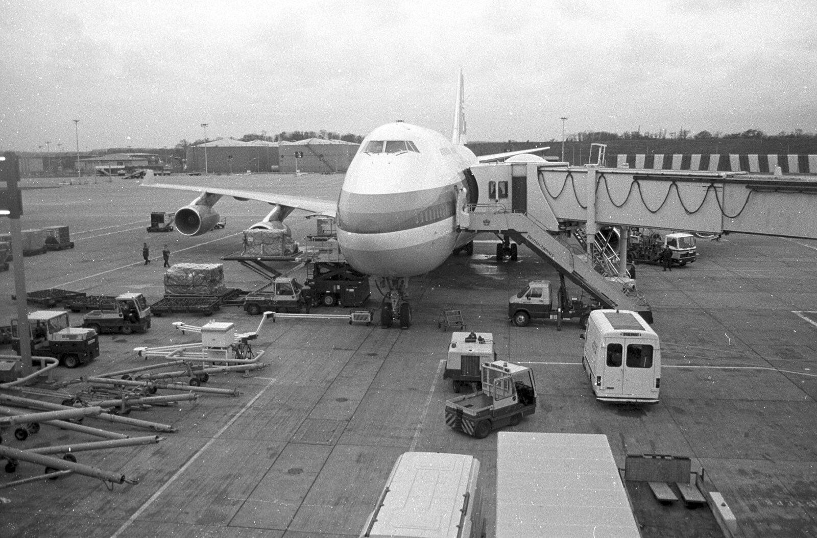 Our Air New Zealand 747 at Honolulu airport from A 747 Cockpit, Honolulu and Pearl Harbor, O'ahu, Hawai'i, United States - 20th November 1992