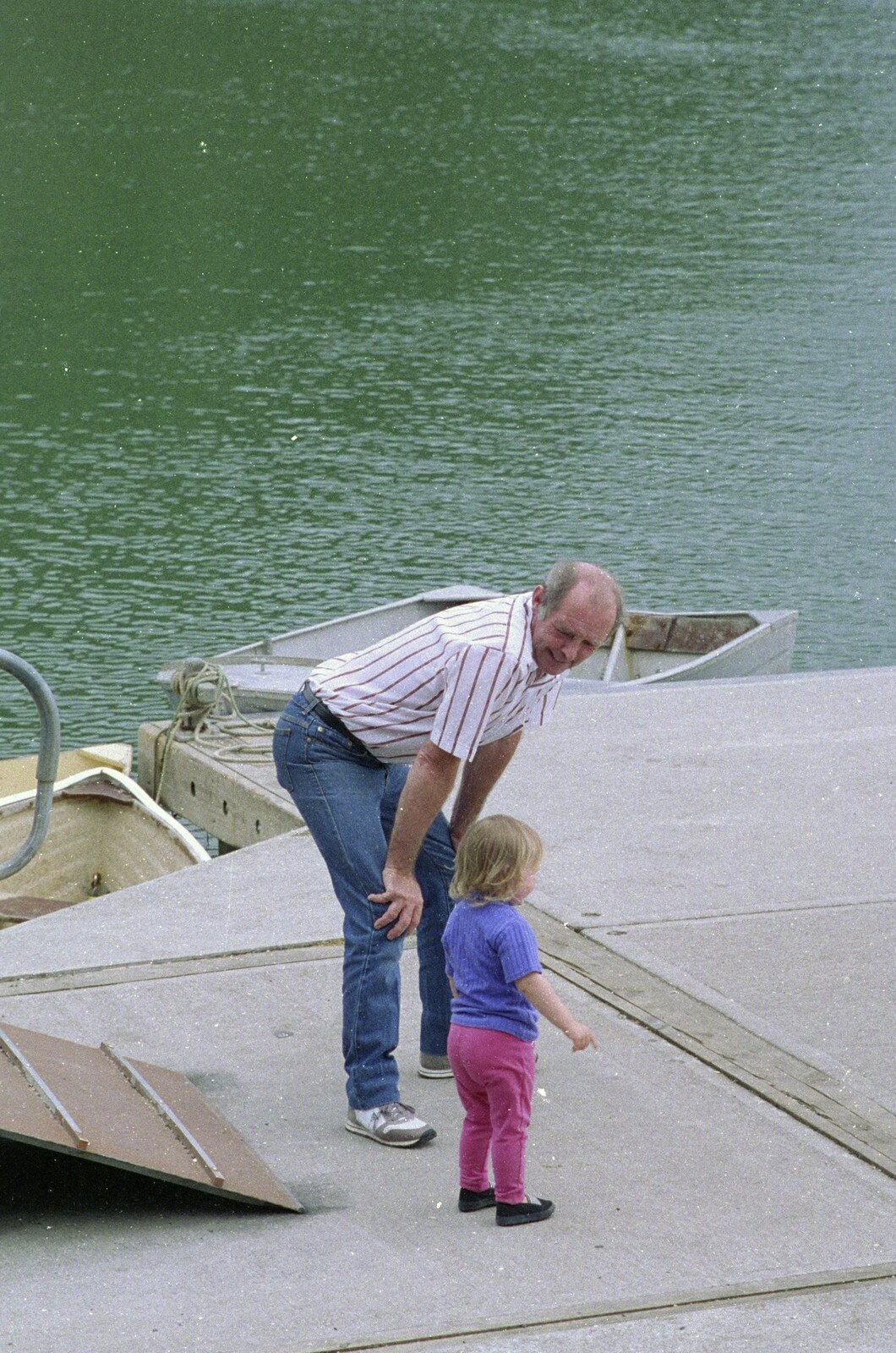 Clive chats from Ferry Landing, Whitianga, New Zealand - 23rd November 1992