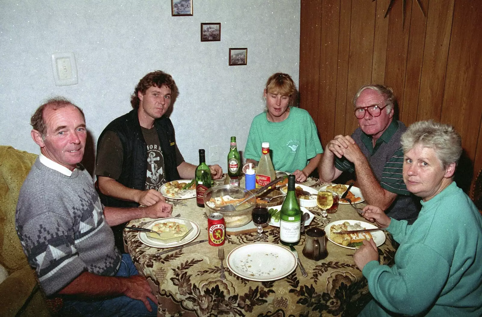 A family gathering around the table at the Motel, from Ferry Landing, Whitianga, New Zealand - 23rd November 1992