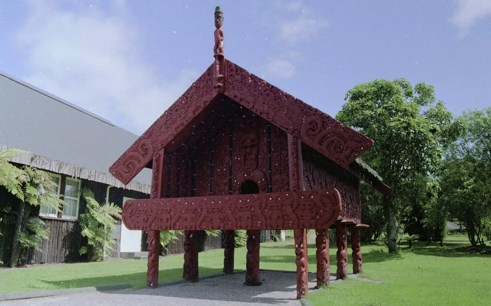 A Maori building on stilts, from A Road-trip Through Rotorua to Palmerston, North Island, New Zealand - 27th November 1992