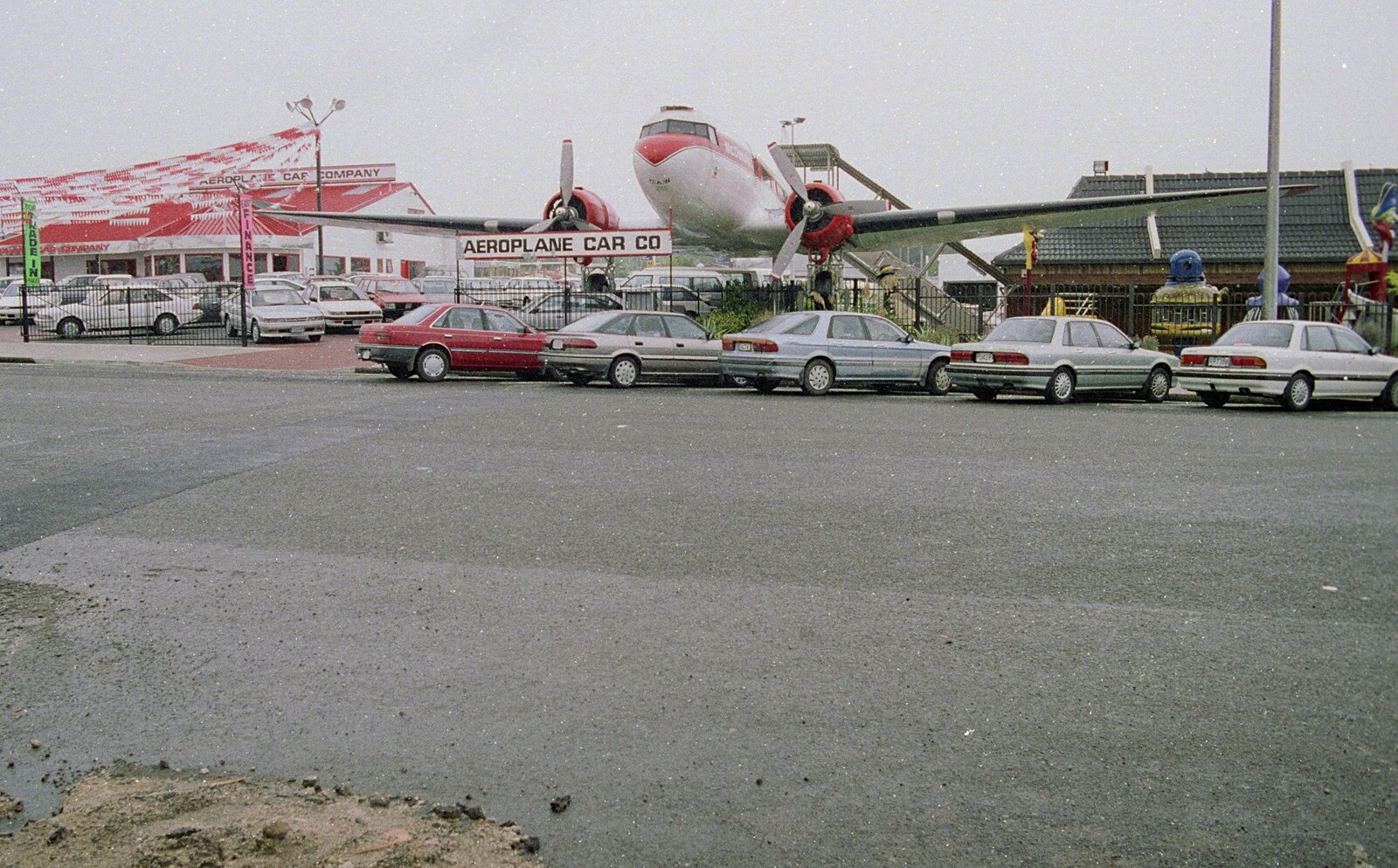 The Aeroplane Car Company, with a DC-3 from A Road-trip Through Rotorua to Palmerston, North Island, New Zealand - 27th November 1992