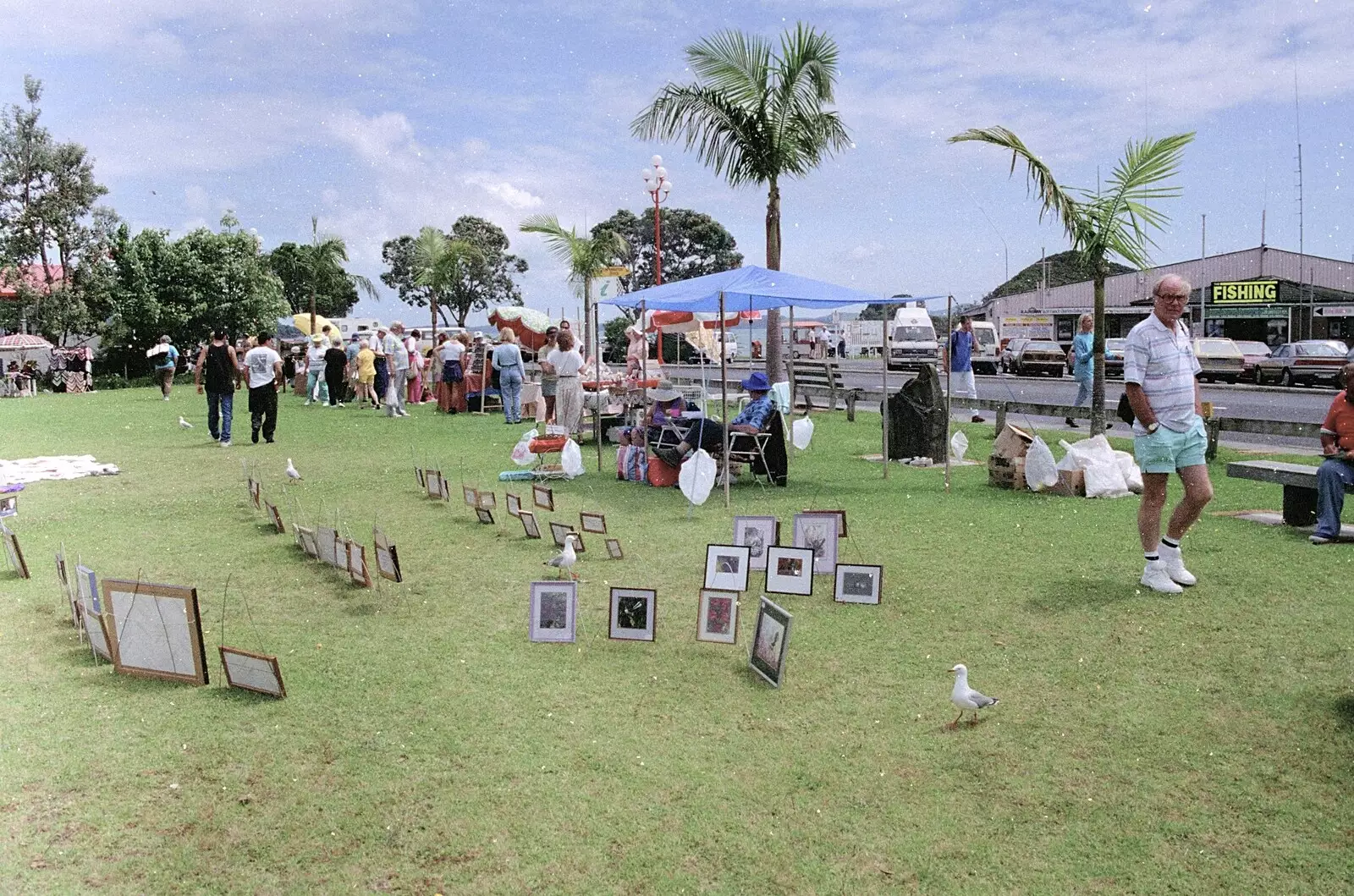 The Old Chap roams around an outdoor art sale, from The Bay Of Islands, New Zealand - 29th November 1992