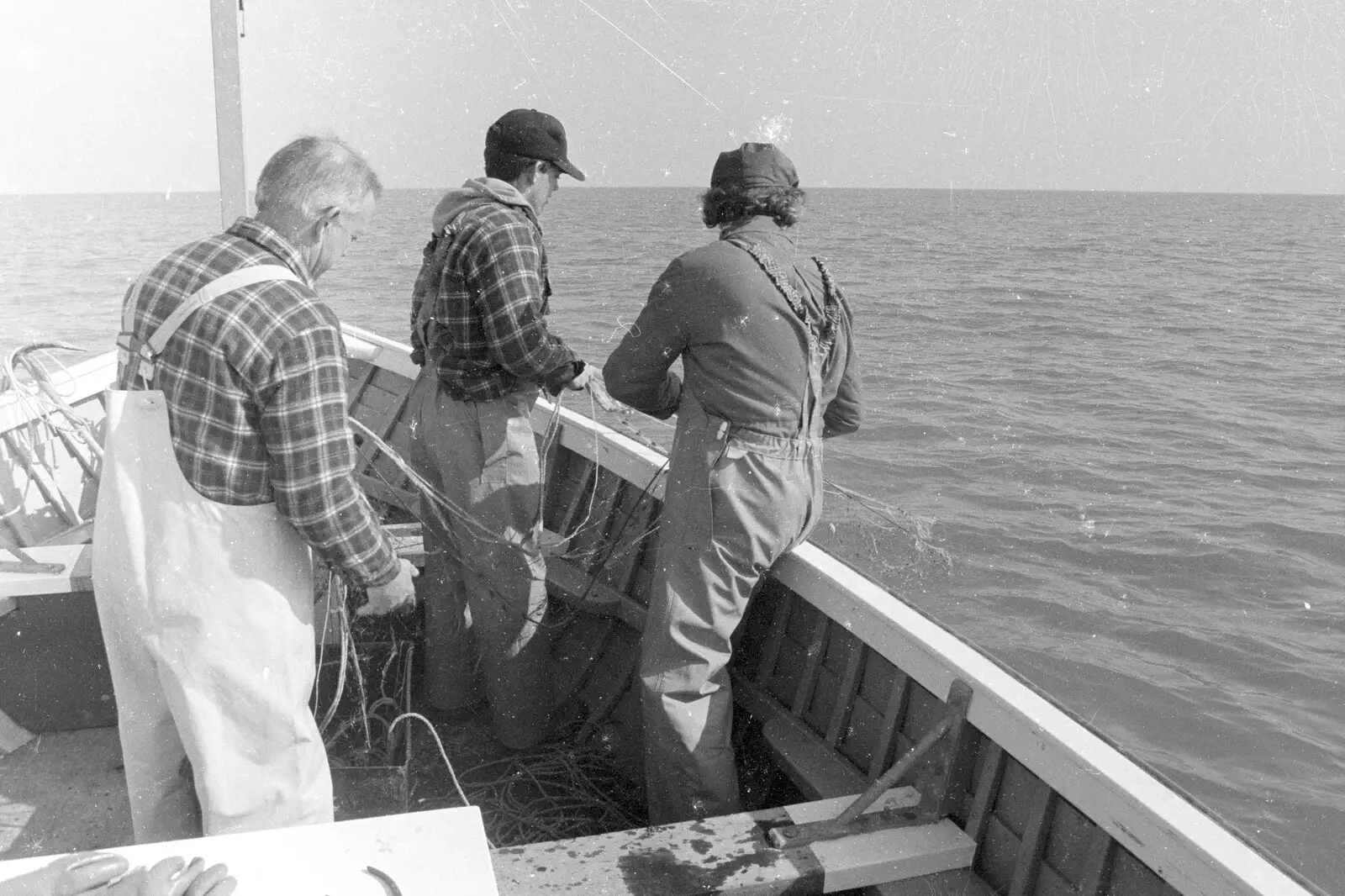 The nets are hauled in, from A Fishing Trip on the Linda M, Southwold, Suffolk - 25th April 1993