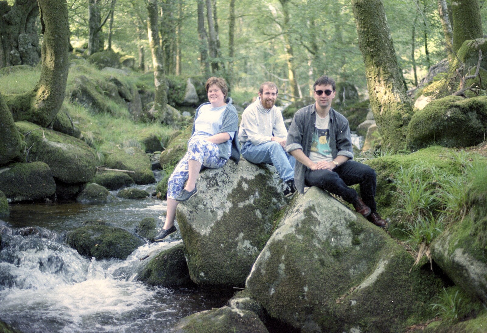We find more rocks to sit on  from A Trip to Mutton Cove, Plymouth, Devon - 15th May 1993