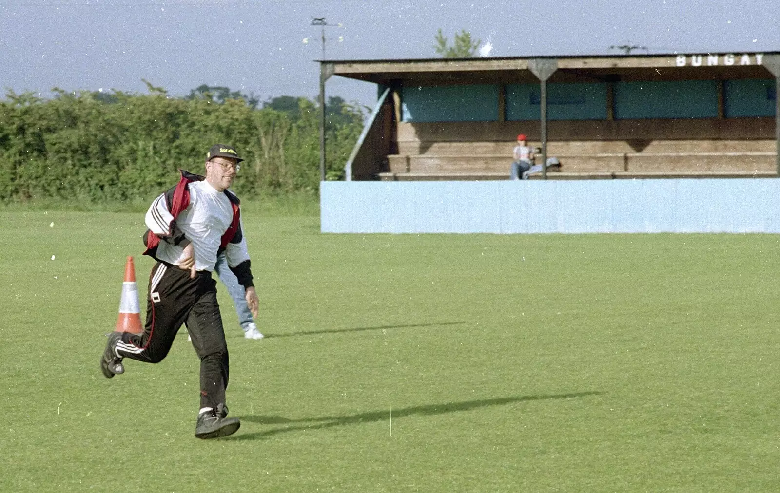 The capacity crowd look on, from Clays Softball and Printec Reunion, Ditchingham and Stoke Ash, Suffolk - 2nd June 1994