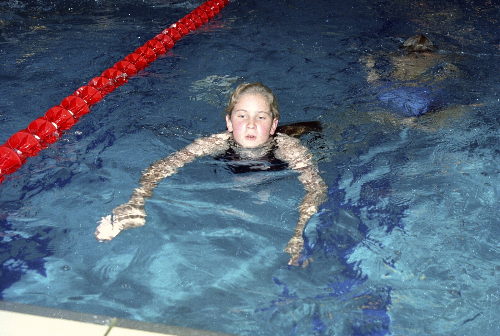 Lorraine swims up to the end of the pool from The Swan does the BHF Sponsored Swim, Diss Pool, Norfolk - 3rd October 1994