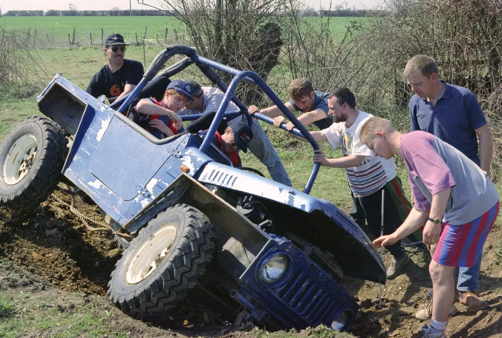 The Jeep is properly stuck in a hole, from Lunch and Dinner at Mad Sue's, Stuston, Suffolk - 30th March 1995