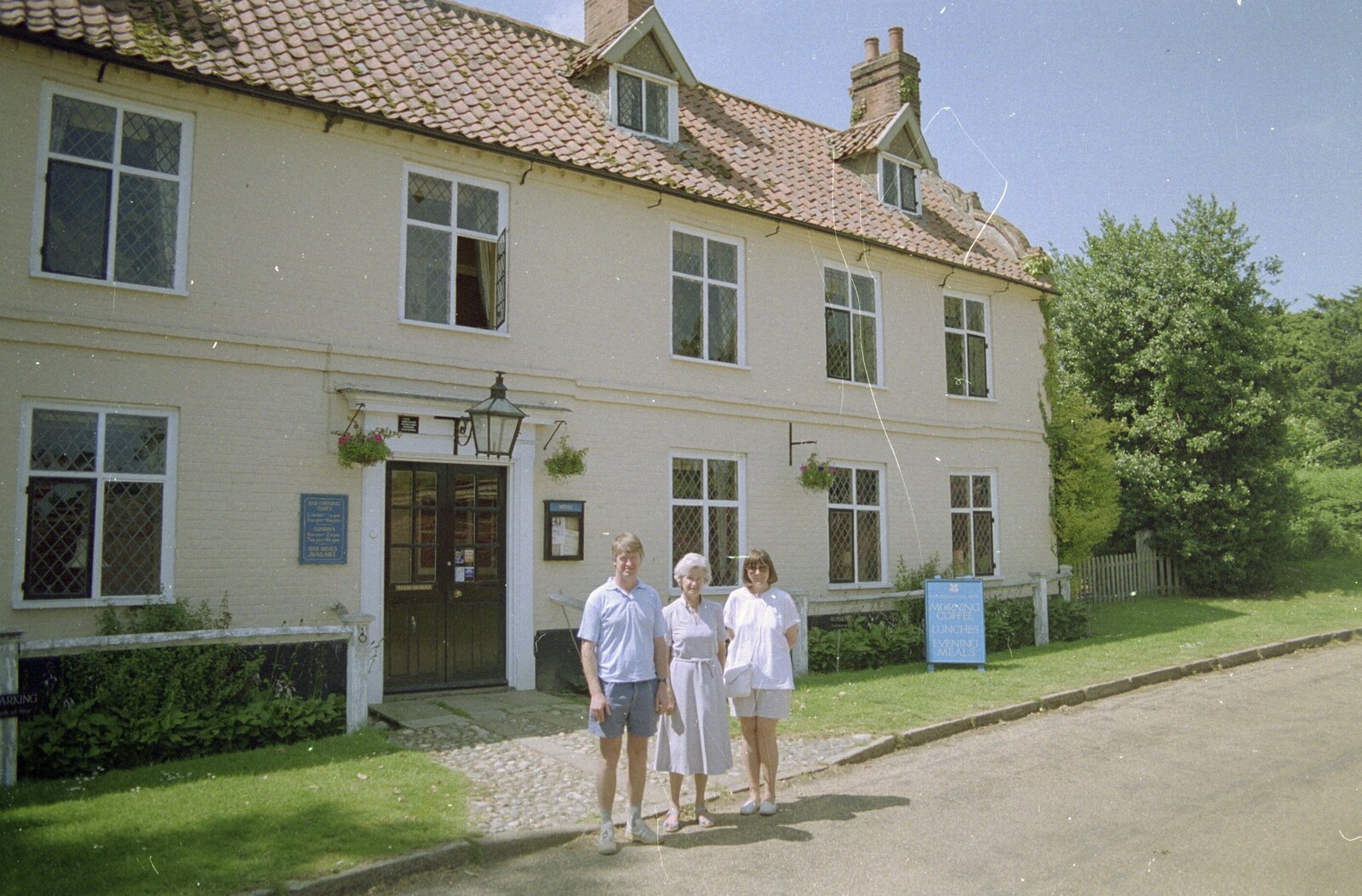Grandmother, Neil and Caroline Visit, Brome and Orford, Suffolk - 24th July 1995: The pub next to Blickling Hall