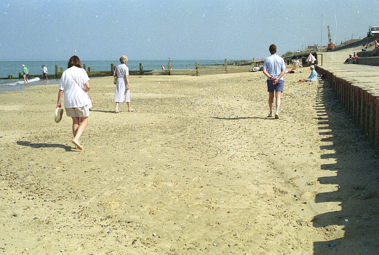 Grandmother, Neil and Caroline Visit, Brome and Orford, Suffolk - 24th July 1995: Walking along the beach