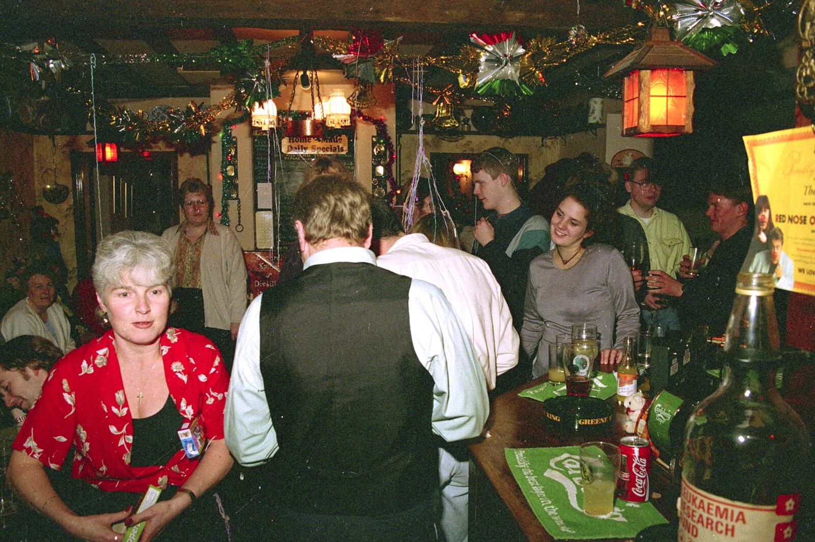 New Year crowds in the Swan from New Year's Eve in the Swan Inn, Brome, Suffolk - 31st December 1995