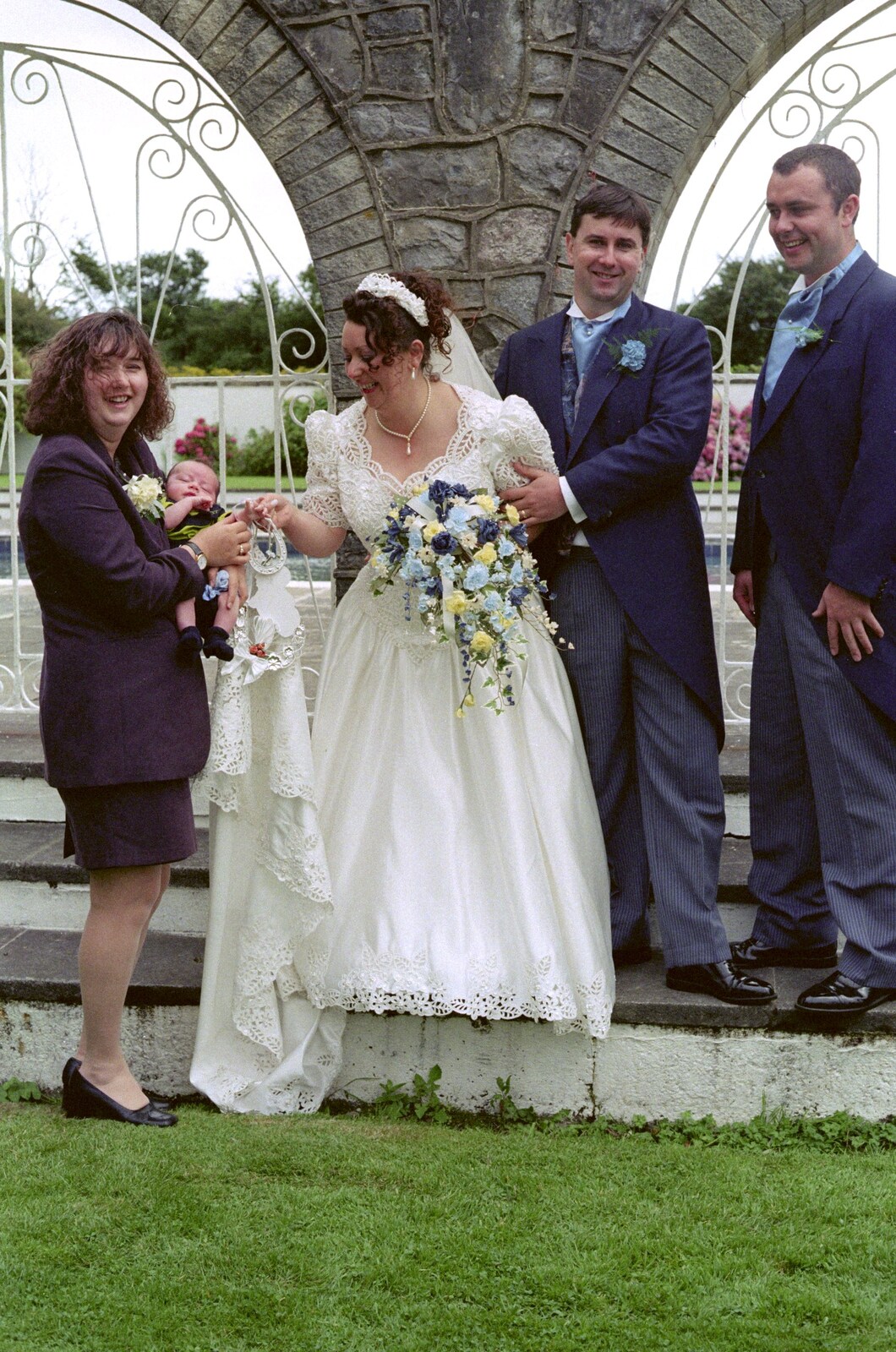 Riki's Wedding, Treboeth, Swansea - 7th May 1996: Riki's sister - Cath 'The Fish' - comes over