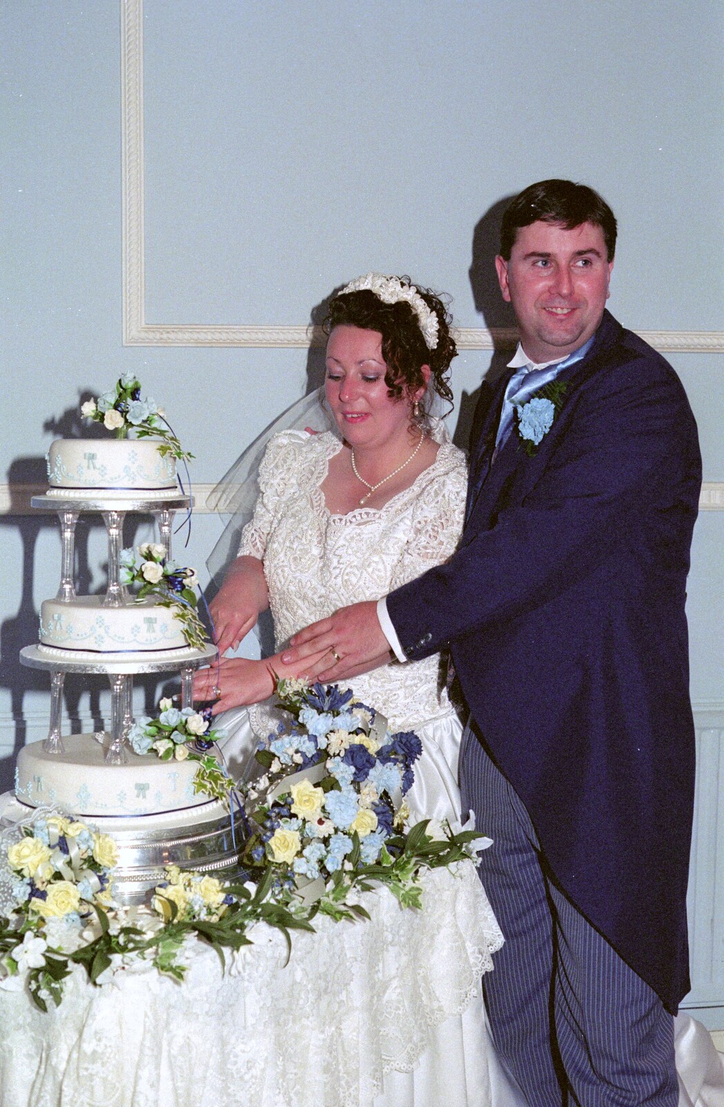 Riki's Wedding, Treboeth, Swansea - 7th May 1996: Riki and his missus cut the cake