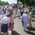 Another crowd scene, The Norwich Union Mail Coach Run, The Swan Inn, Brome - 15th June 1996