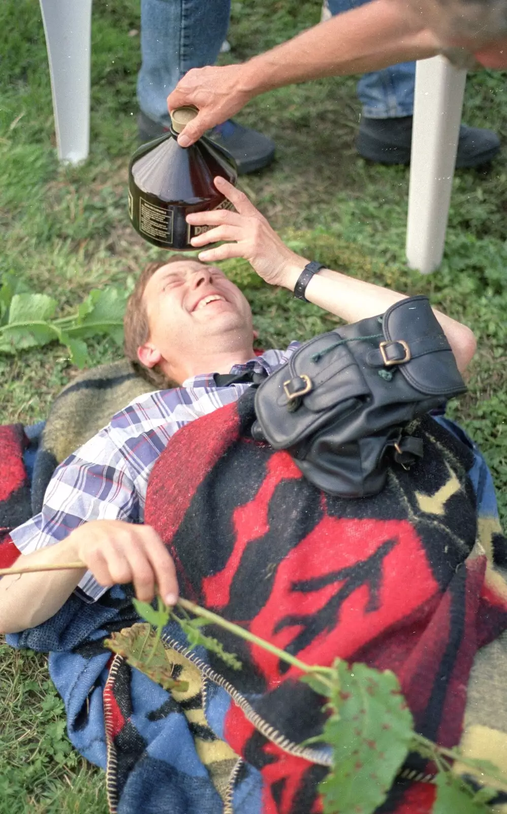 Apple gets a beer container on the head, from DH's Barbeque at The Swan Inn, Brome, Suffolk - July 14th 1996