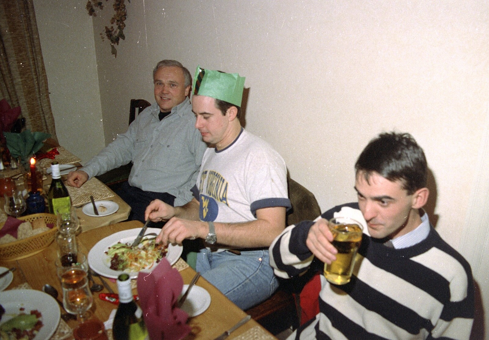 Rob Pereira has a cider from Hamish's Thirtieth Birthday, Hare and Hounds, Sway, Hampshire - 19th December 1996