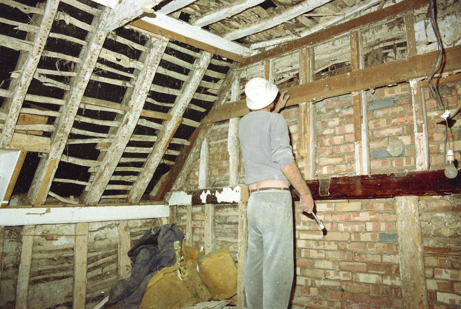 The Old Man pulls some nails out from Hale-Bopp and Bedroom Demolition, Brome, Suffolk - 10th May 1997