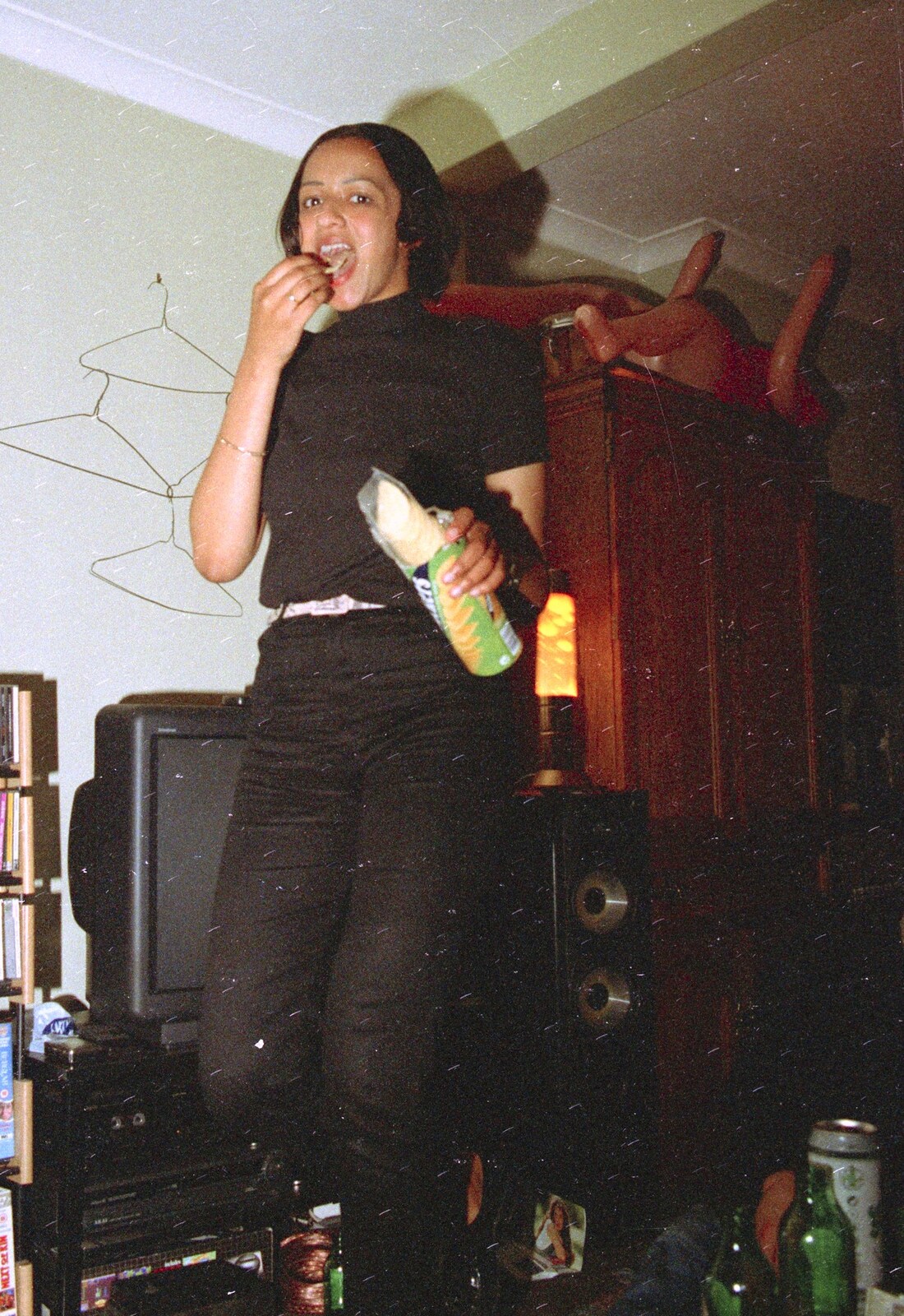 A CISU Party Round Trev's House, Cavendish Street, Ipswich - 17th May 1997: Natalie goes for some Pringles