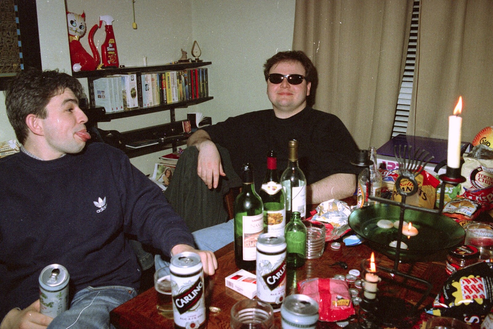 A CISU Party Round Trev's House, Cavendish Street, Ipswich - 17th May 1997: Sean with the shades