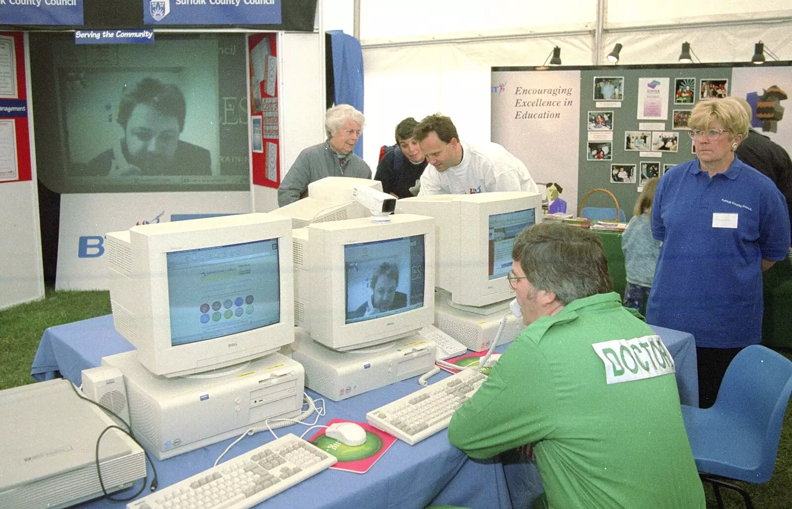 Chris Mole on the video conference, from CISU do 'Internet-in-a-field', Suffolk Show, Ipswich - May 21st 1997