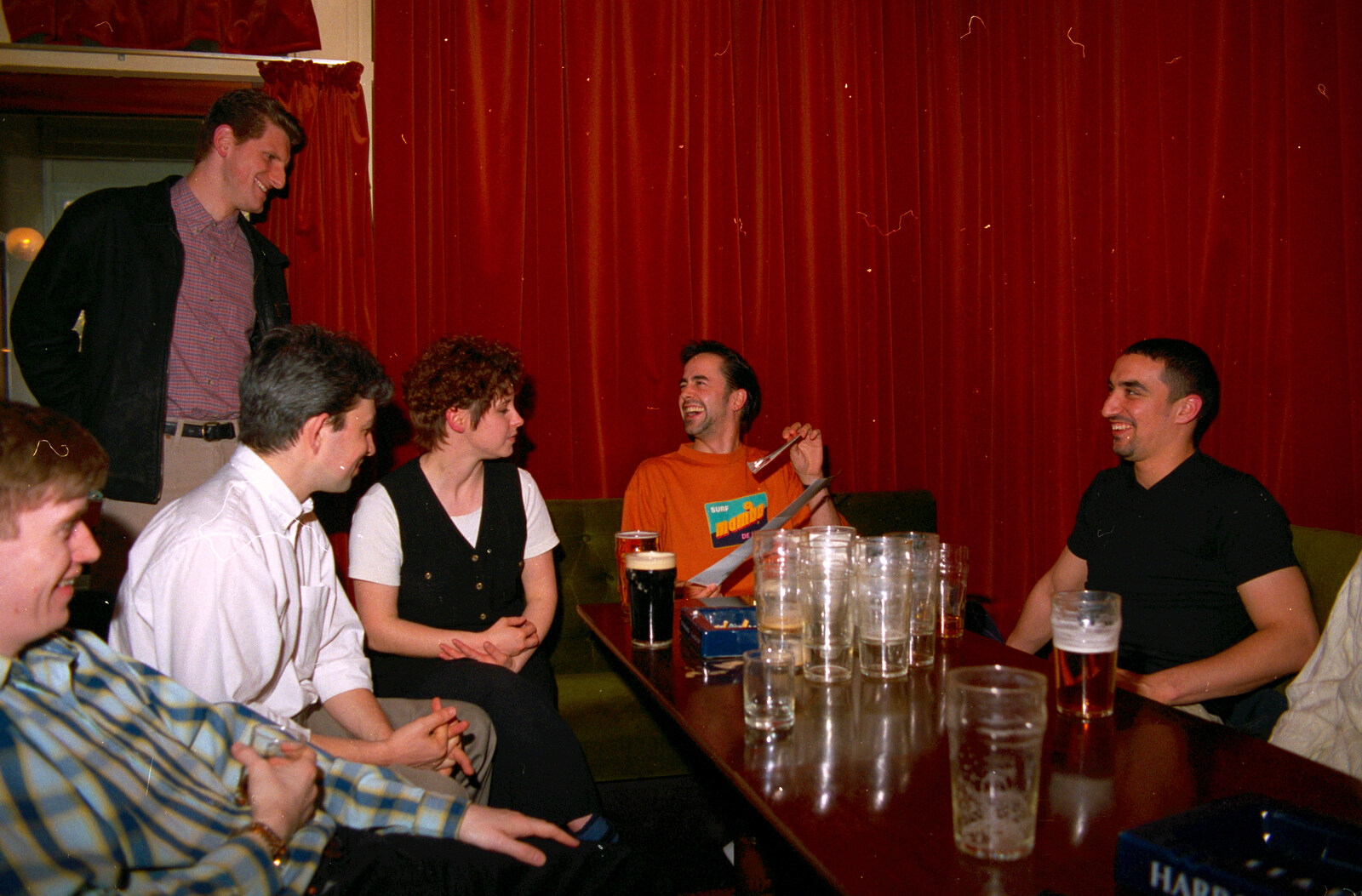 CISU Plays Cardinal's Hat in the SCC Social Club, Ipswich, Suffolk - 3rd August 1997: Jon 'Geezer' comes in 