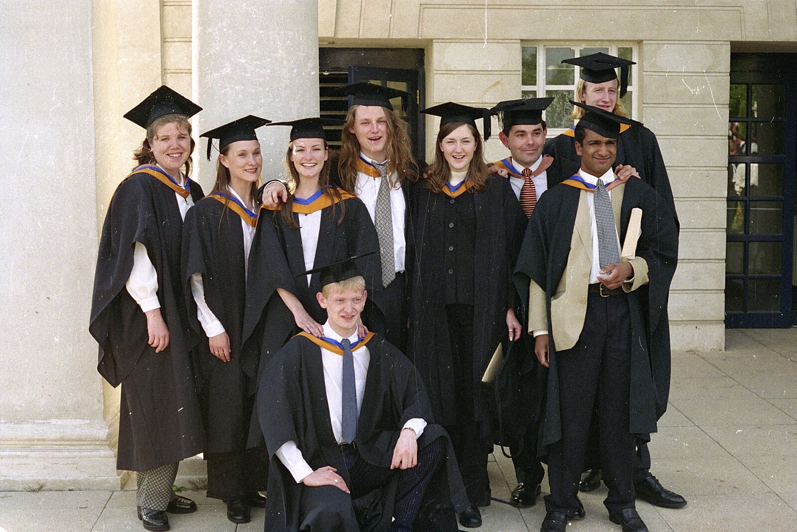 Sis Graduates from De Montfort, Leicester, Leicestershire - 9th August 1997: Sis's group