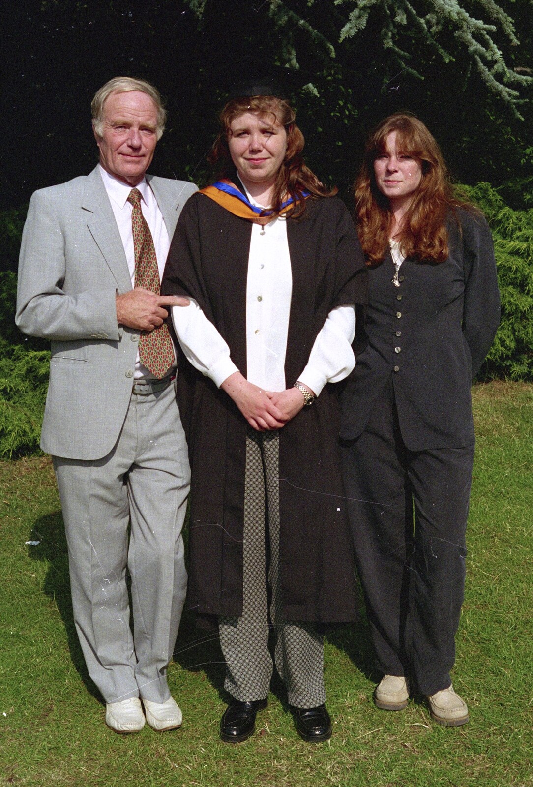 Sis Graduates from De Montfort, Leicester, Leicestershire - 9th August 1997: The Old Chap, Sis and Mel