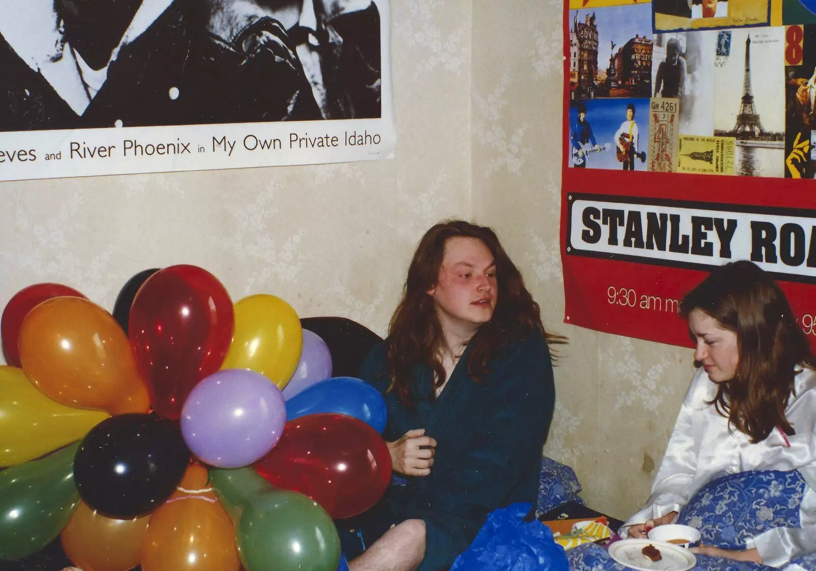 Hanging out with balloons, from Sis Graduates from De Montfort, Leicester, Leicestershire - 9th August 1997