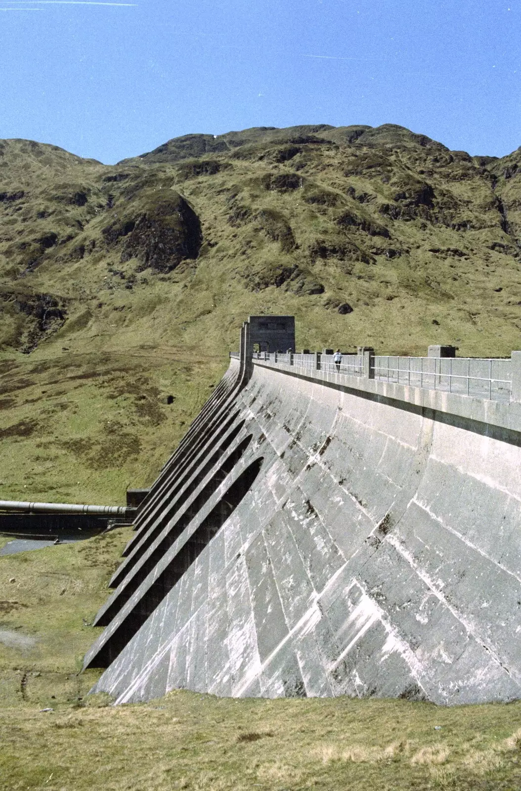 The dam at Loch Rannoch, from A Trip to Pitlochry, Scotland - 24th March 1998