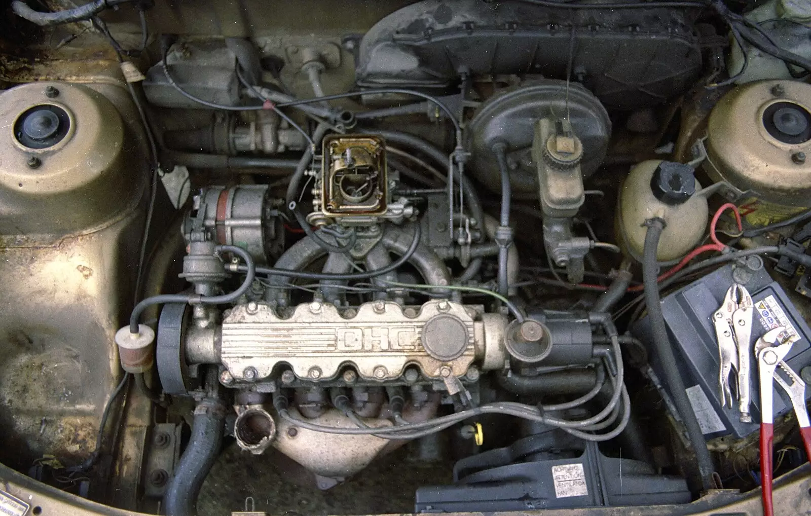 The Mark 1 Astra engine with the air filter off, from Garden Rotovator Action, Brome, Suffolk - 28th March 1998