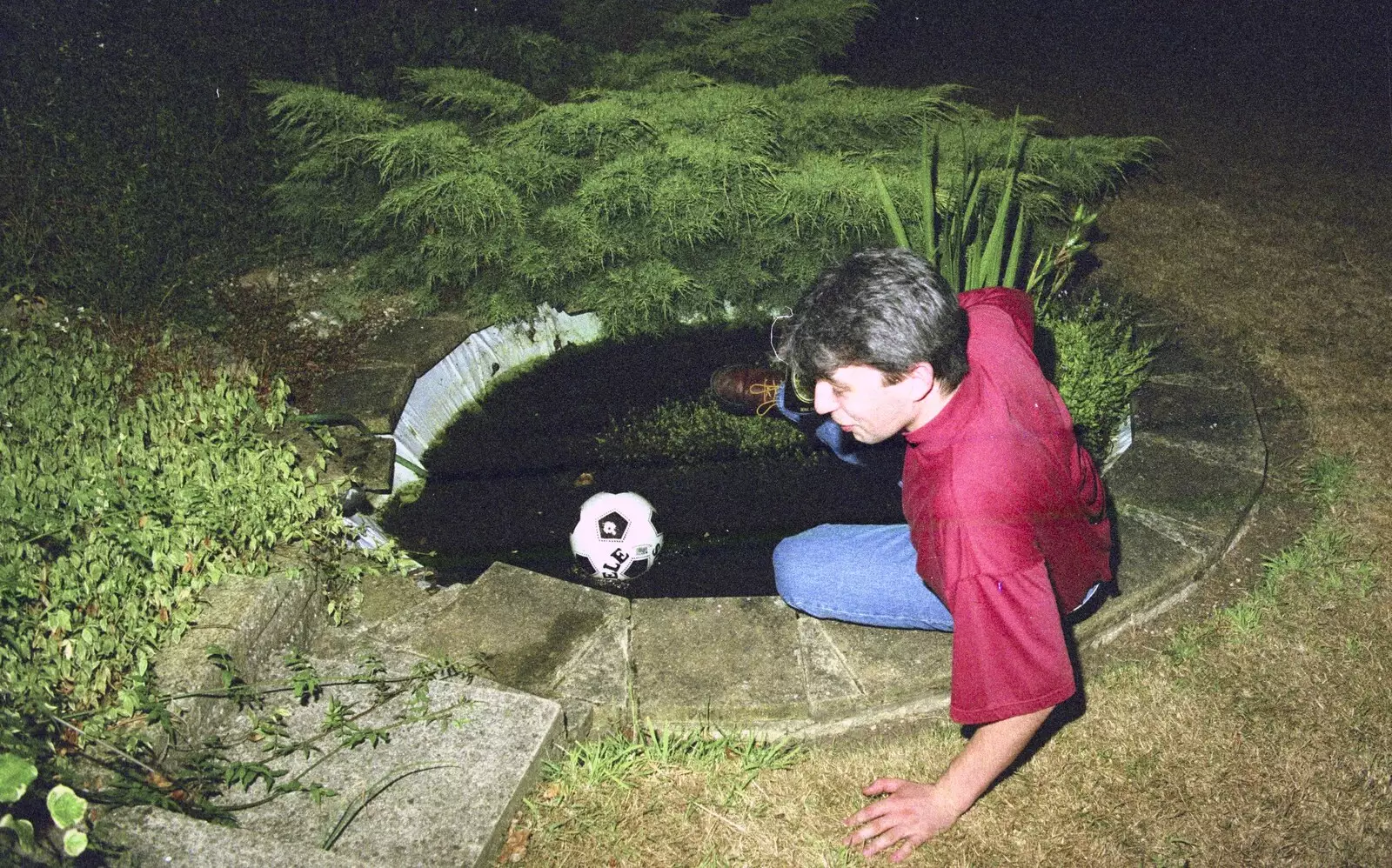 Neil goes for a swim, from Andrew's CISU Party, and Nosher's Garden Barbeque, Ipswich and Brome, Suffolk - June 10th 1998