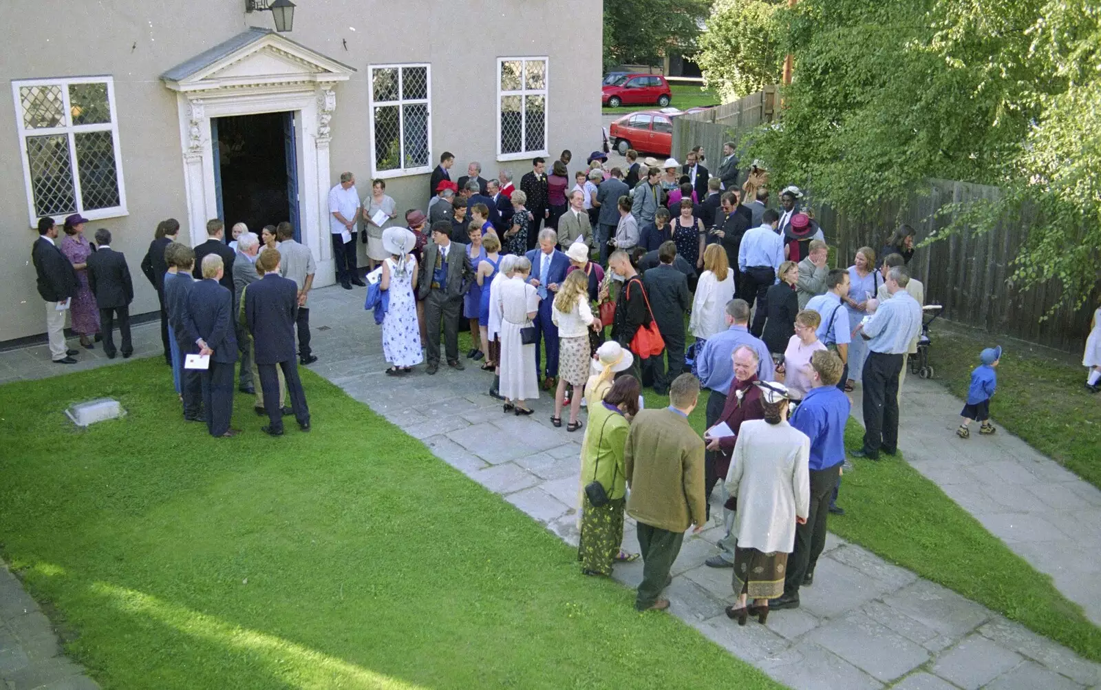 Guests in the garden, from Joe and Lesley's CISU Wedding, Ipswich, Suffolk - 30th July 1998