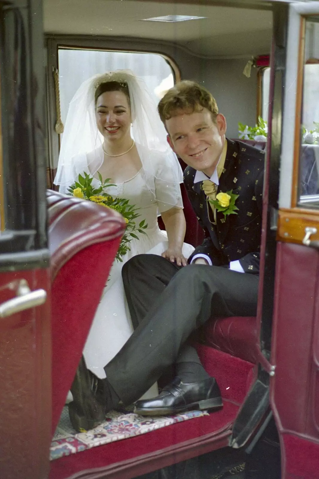 Lesley and Joe head off to the reception, from Joe and Lesley's CISU Wedding, Ipswich, Suffolk - 30th July 1998