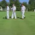 Tony and his bowling massive, Cider Making With Geoff and Brenda, Stuston, Suffolk - 10th September 1998