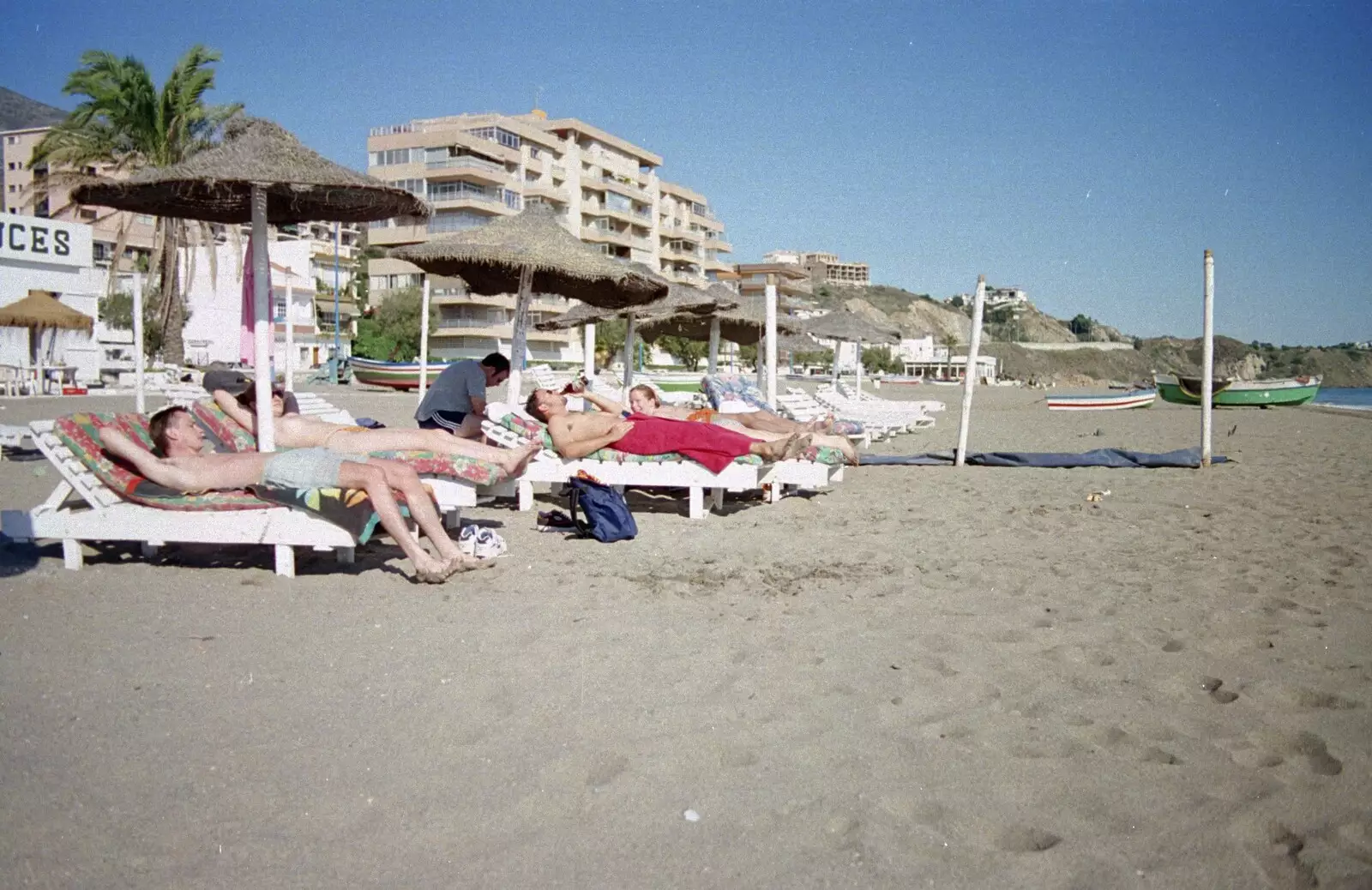 We have the beach almost to ourselves, from The CISU Massive do Malaga, Spain - November 14th 1998