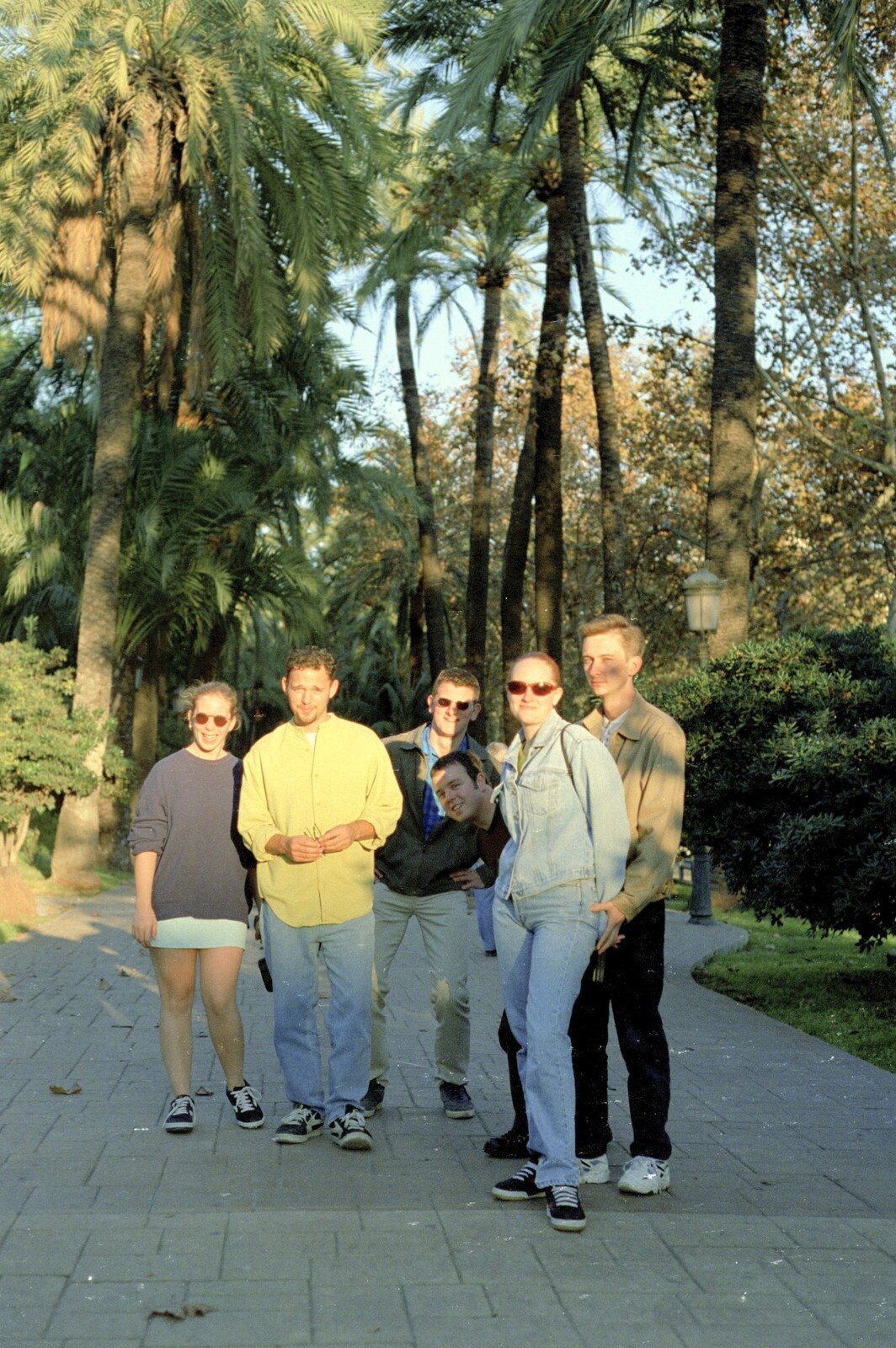 Another band-like photo from The CISU Massive do Malaga, Spain - November 14th 1998