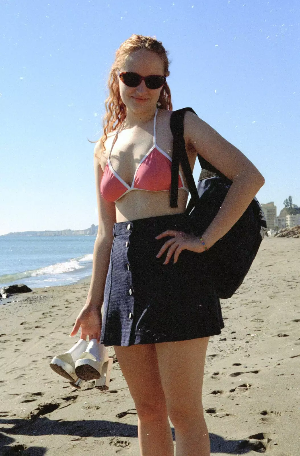 Elen on the beach, from The CISU Massive do Malaga, Spain - November 14th 1998