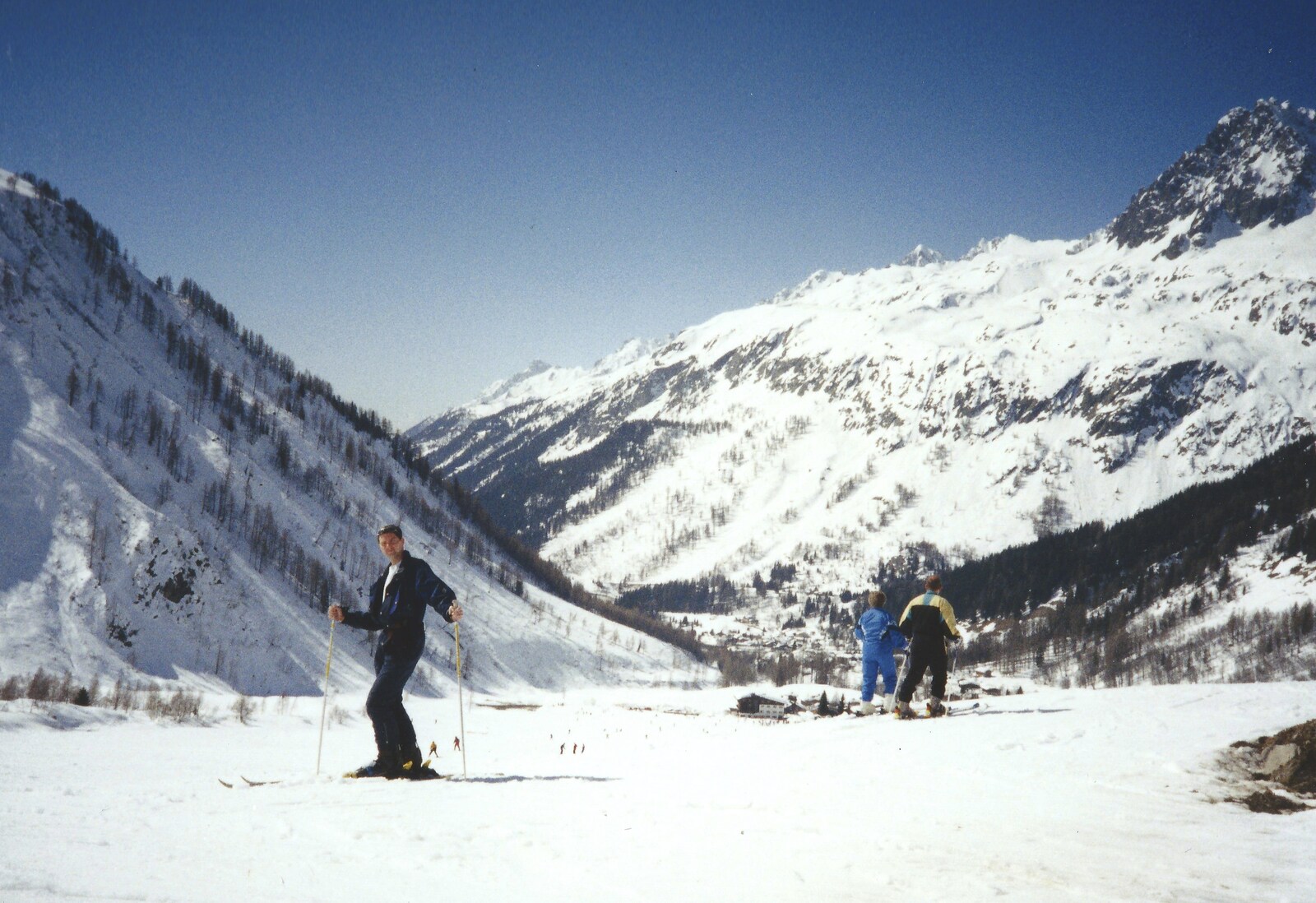 Skiing With Sean, Chamonix, Haute-Savoie, France - 15th March 1999: Sean pauses