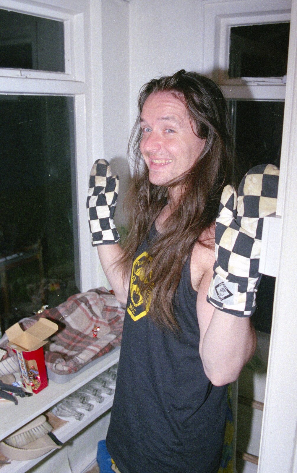 Fenton Garret with chequered oven gloves from A Mortlock Barbeque and a CISU Party, Suffolk - 11th July 1999