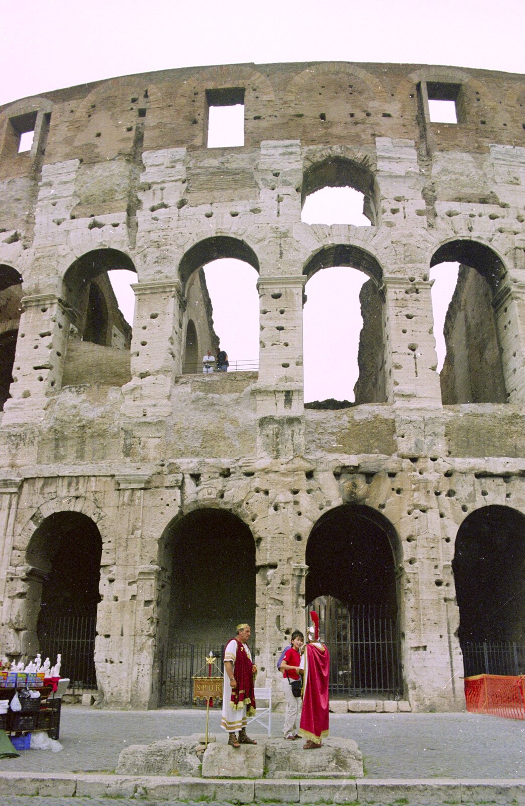 'Romans' outside the Colosseum from A Working Trip to Rome, Italy - 10th September 1999