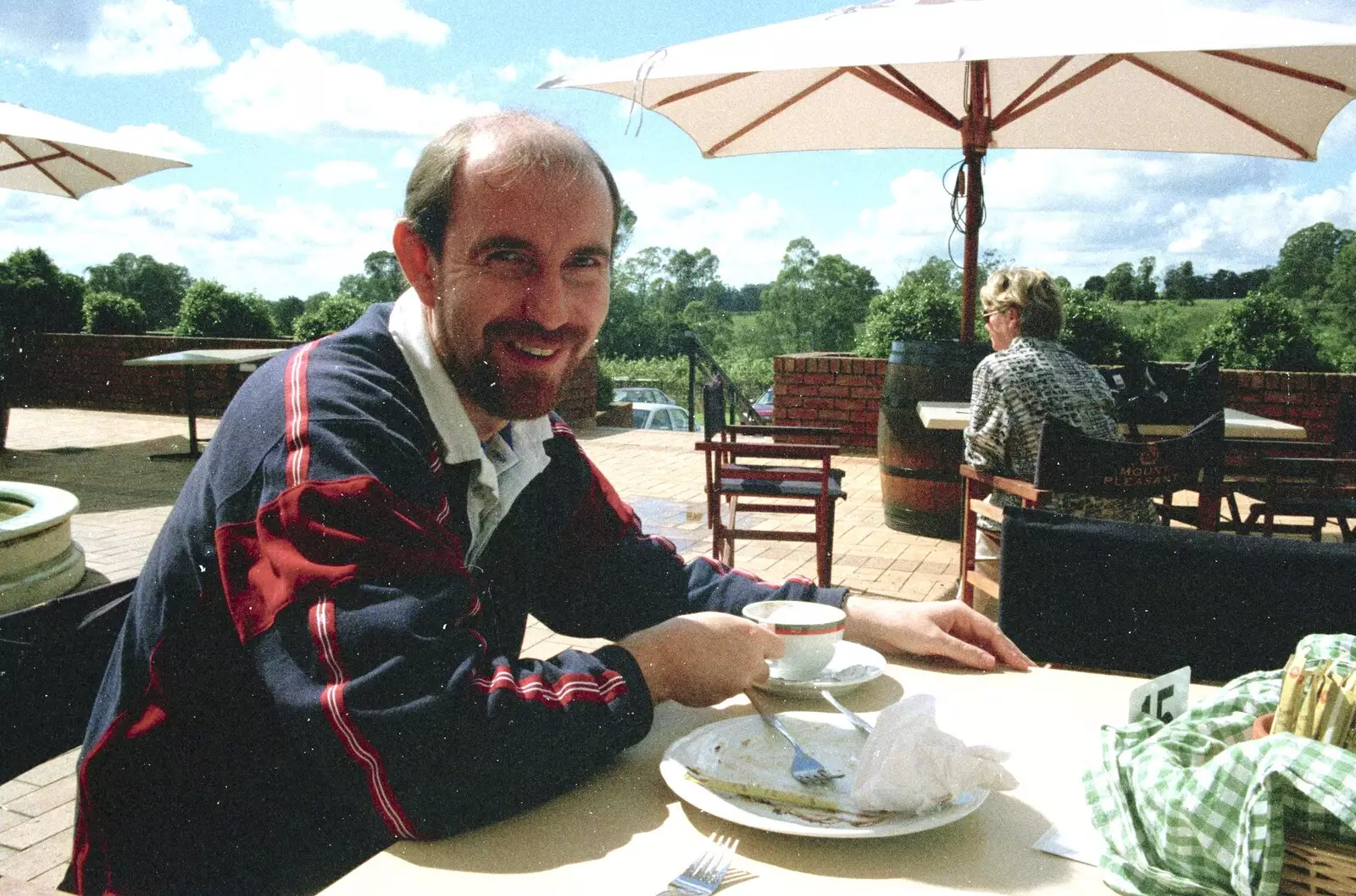 Dave has a tea, from A Trip to the Zoo, Sydney, Australia - 7th April 2000