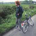A BSCC Bike Ride, Brockdish Greyhound and Hoxne Swan, Suffolk - 4th May 2000, Wavy looks to see where he was